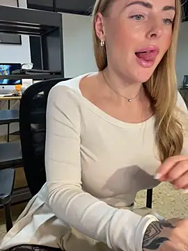 EmaSalis online show from 02.10.25