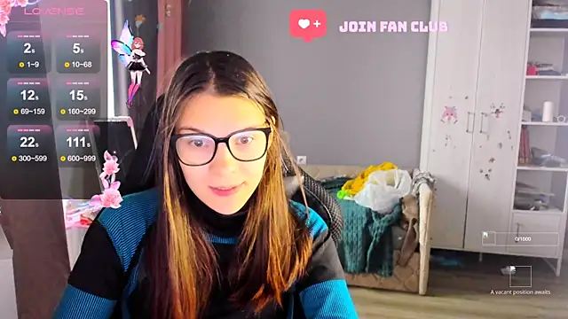 MollyLollipop online show from 10.10.25