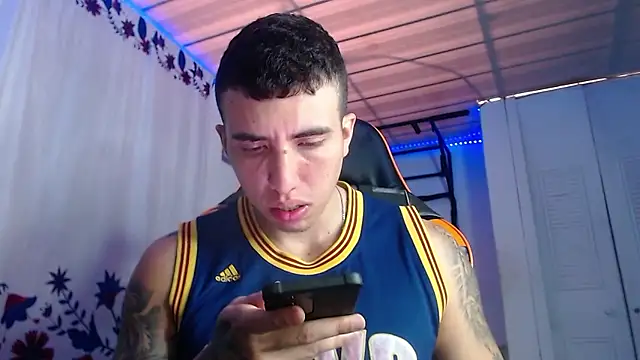 Adam Hudsond online show from 01.06.26