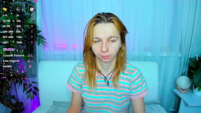 Snapshot of Bell_a_mi_ chatting on 02.25.25 Bell a mi online show from 02.25.25