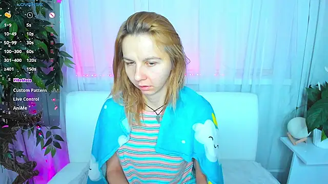 Snapshot of Bell_a_mi_ chatting on 03.01.25 Bell a mi online show from 03.01.25