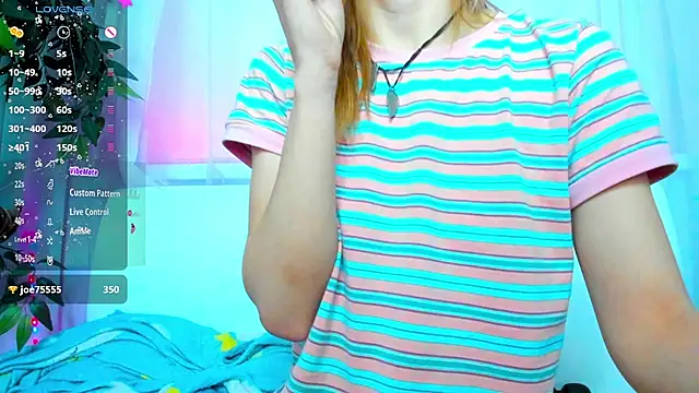 Snapshot of Bell_a_mi_ chatting on 03.01.25 Bell a mi online show from 03.01.25