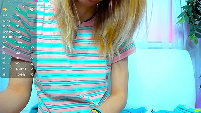 Snapshot of Bell_a_mi_ chatting on 03.05.25 Bell a mi online show from 03.05.25