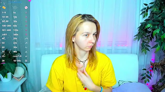 Snapshot of Bell_a_mi_ chatting on 03.15.25 Bell a mi online show from 03.15.25