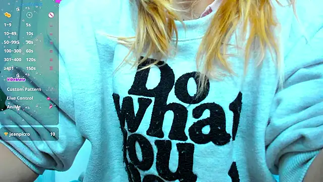 Snapshot of Bell_a_mi_ chatting on 03.18.25 Bell a mi online show from 03.18.25