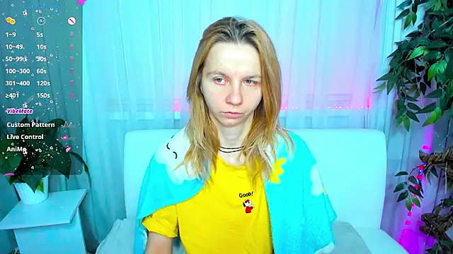 Snapshot of Bell_a_mi_ chatting on 03.19.25 Bell a mi online show from 03.19.25