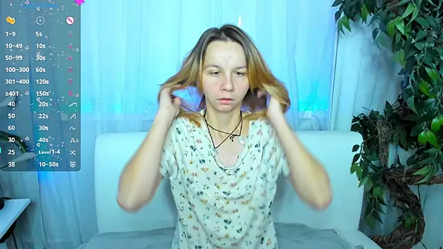 Snapshot of Bell_a_mi_ chatting on 09.15.25 Bell a mi online show from 09.15.25