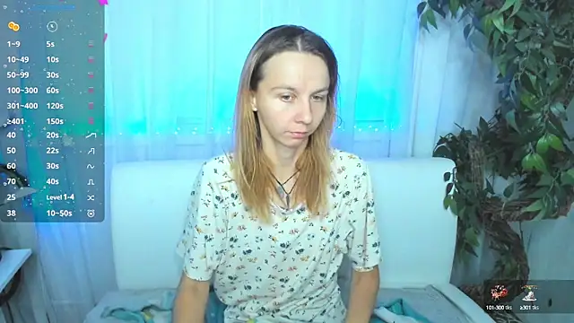 Snapshot of Bell_a_mi_ chatting on 09.18.25 Bell a mi online show from 09.18.25