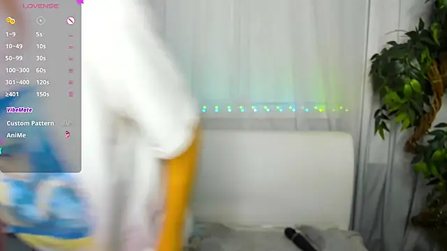 Snapshot of Bell_a_mi_ chatting on 10.14.25 Bell a mi online show from 10.14.25