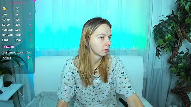 Snapshot of Bell_a_mi_ chatting on 10.24.25 Bell a mi online show from 10.24.25