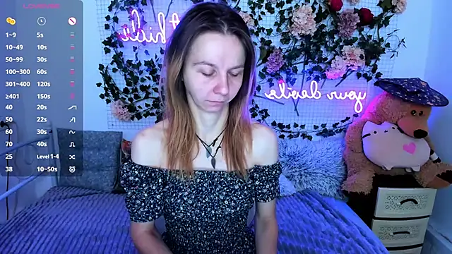 Snapshot of Bell_a_mi_ chatting on 11.30.25 Bell a mi online show from 11.30.25