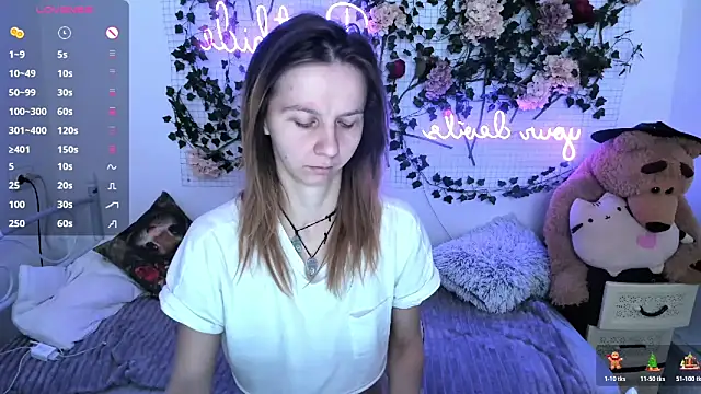 Snapshot of Bell_a_mi_ chatting on 12.16.25 Bell a mi online show from 12.16.25