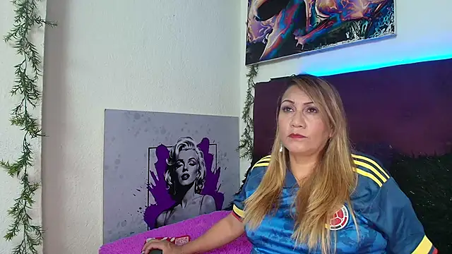 Snapshot of yayita_mature chatting on 07.11.26 yayita mature online show from 07.11.26