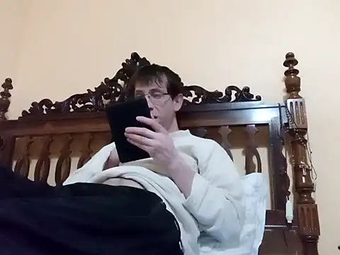 White rabbit  online show from 01.05.25