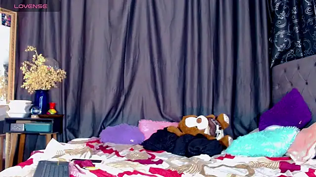 nickyminach  online show from 03.16.25