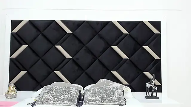 Girl Cherry online show from 02.26.25