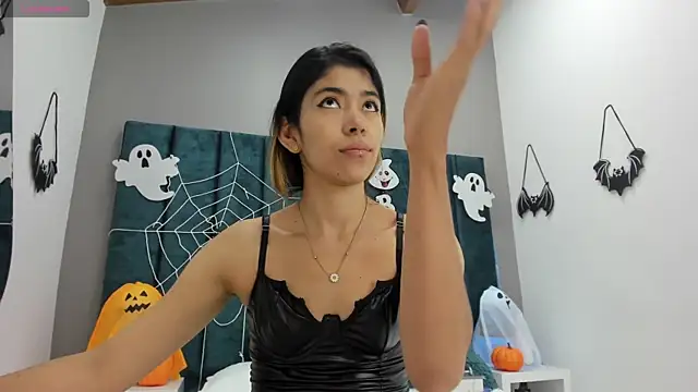 Girl Cherry online show from 10.13.25