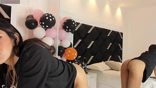 Girl Cherry online show from 10.21.25