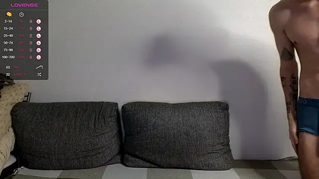Snapshot of Cryptikov chatting on 12.18.24 Cryptikov online show from 12.18.24