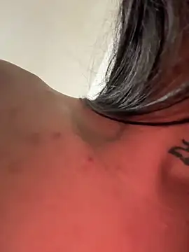 Snapshot of Ortegakim chatting on 11.27.25 Ortegakim online show from 11.27.25