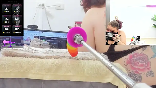 Paulina Davis  online show from 01.17.26