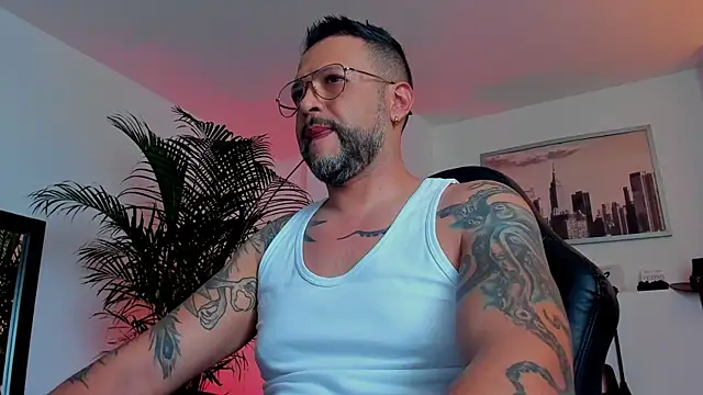 MrFrank tattoo online show from 12.02.24