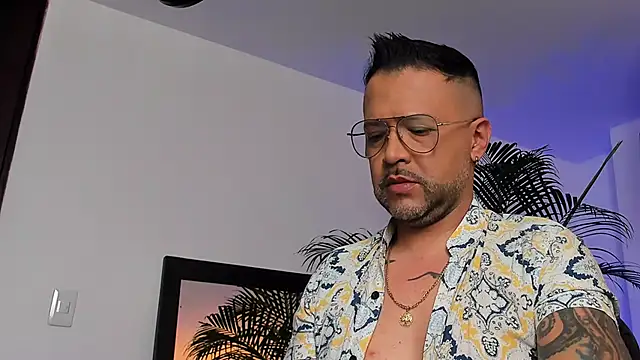 MrFrank tattoo online show from 01.15.25