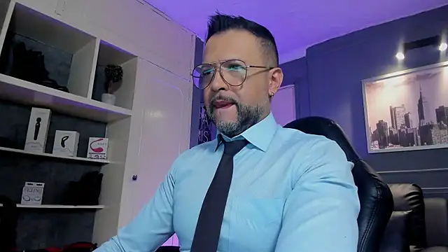 MrFrank tattoo online show from 10.17.25