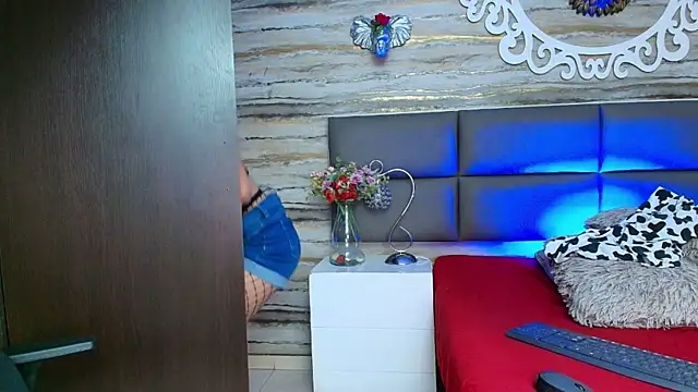 Snapshot of oliver__brown chatting on 03.13.25 oliver brown online show from 03.13.25