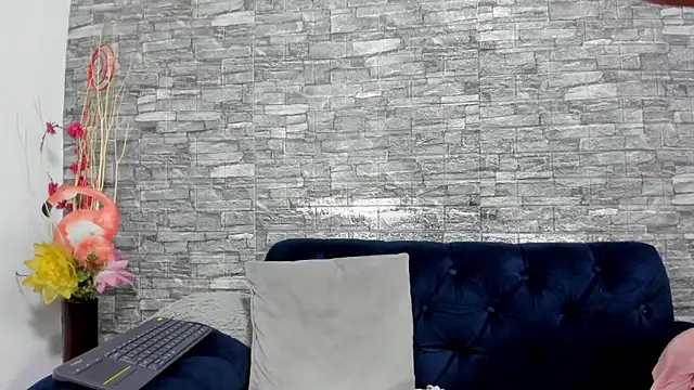 Snapshot of LizzRouse chatting on 02.23.25 LizzRouse online show from 02.23.25