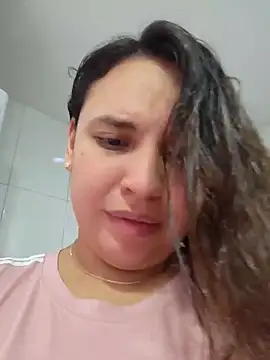 Snapshot of LizzRouse chatting on 11.15.25 LizzRouse online show from 11.15.25