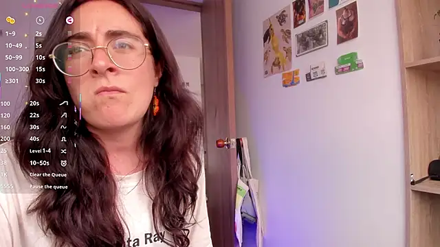 linda giggle online show from 10.17.25