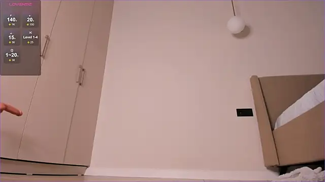 Snapshot of mikio_san chatting on 02.14.25 mikio san online show from 02.14.25