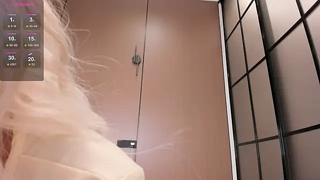 Snapshot of mikio_san chatting on 03.01.25 mikio san online show from 03.01.25