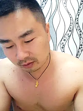 Snapshot of guozuo chatting on 04.19.26 guozuo online show from 04.19.26
