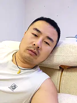 Snapshot of guozuo chatting on 05.15.26 guozuo online show from 05.15.26