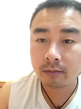 Snapshot of guozuo chatting on 05.19.26 guozuo online show from 05.19.26
