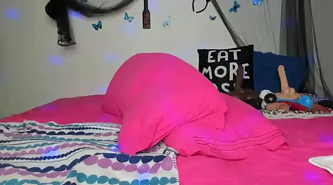 ThickAssRena online show from 01.16.25