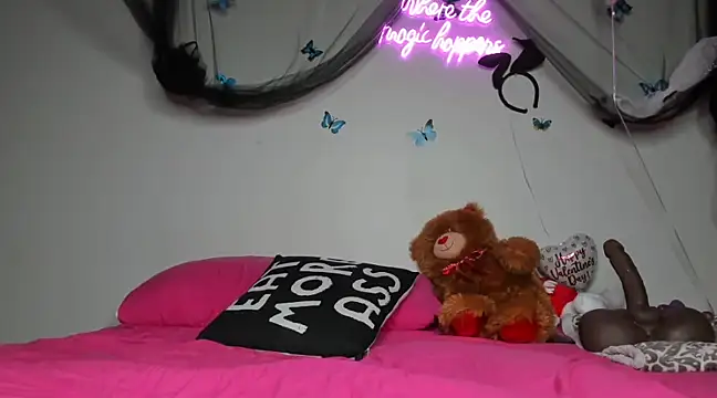 ThickAssRena online show from 02.17.25