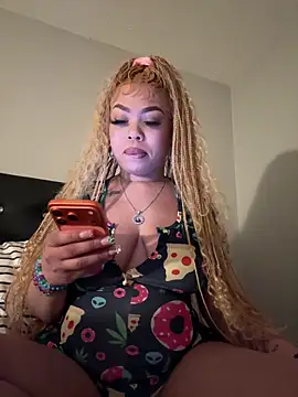ThickAssRena online show from 04.27.26