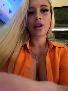 SinwithAmy online show from 10.08.25