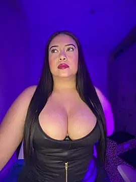 Snapshot of cami_ortiz__ chatting on 07.15.26 cami ortiz online show from 07.15.26