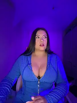 Snapshot of cami_ortiz__ chatting on 07.23.26 cami ortiz online show from 07.23.26