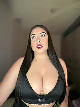 Snapshot of cami_ortiz__ chatting on 07.26.26 cami ortiz online show from 07.26.26
