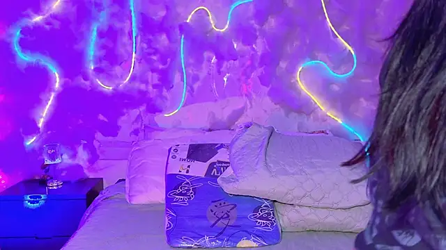 emmajohnss online show from 02.21.26