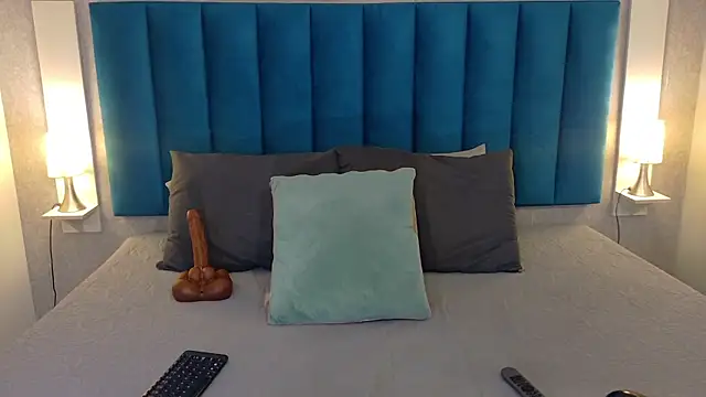 Snapshot of Madisonsmiith chatting on 06.16.26 Madisonsmiith online show from 06.16.26