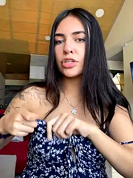 DaphneUwu online show from 12.03.24