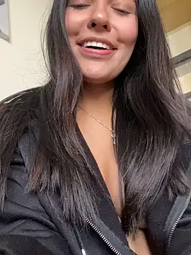 DaphneUwu online show from 12.29.24