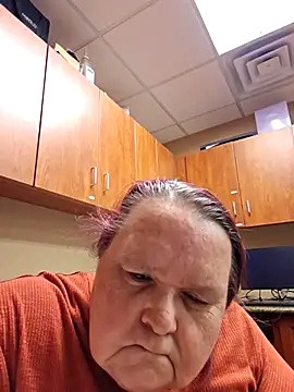 Snapshot of Hornybbw1978 chatting on 04.18.26 Hornybbw1978 online show from 04.18.26