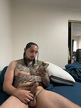 Snapshot of Longmoney444 chatting on 04.29.26 Longmoney444 online show from 04.29.26